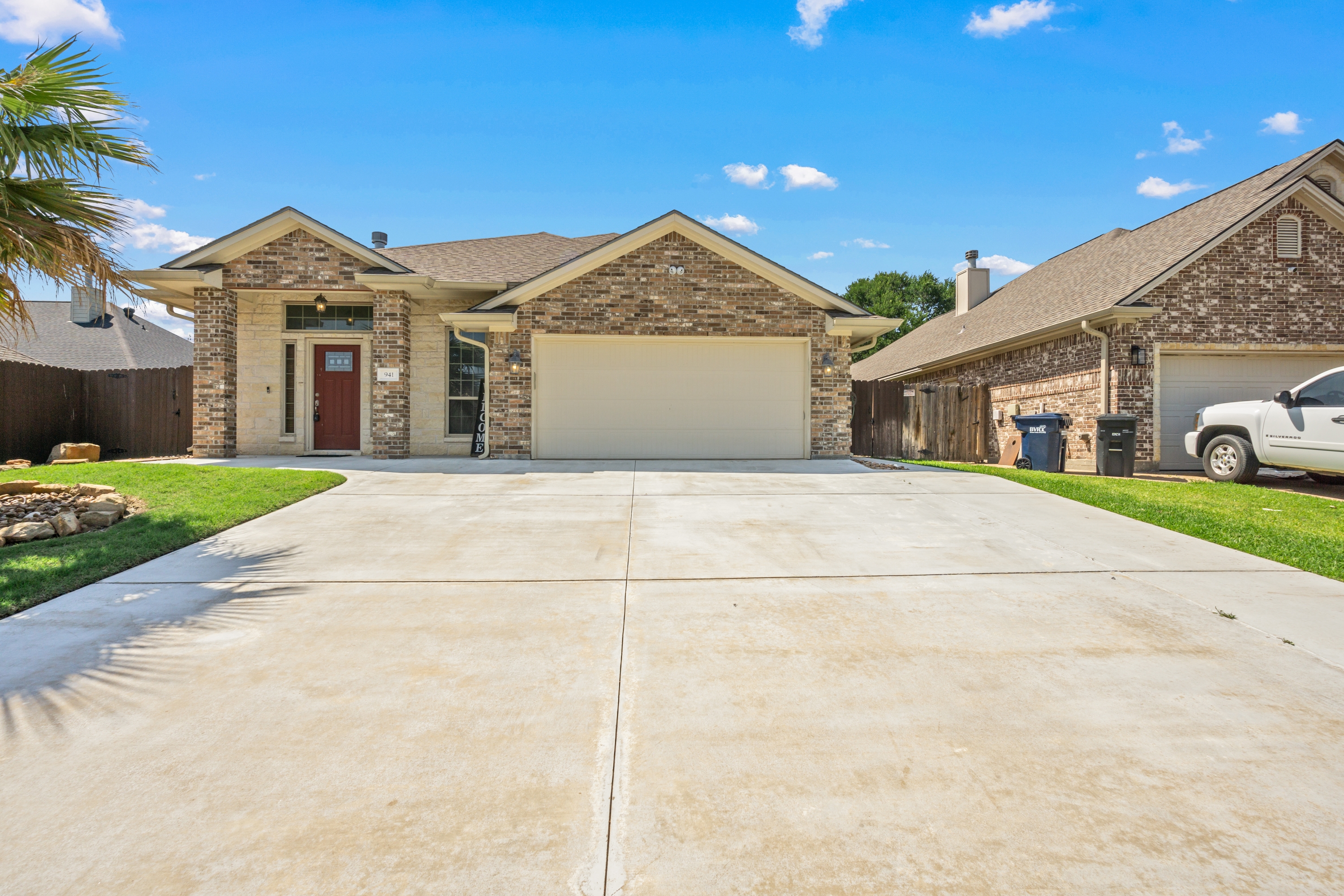 941 Dove Landing Avenue