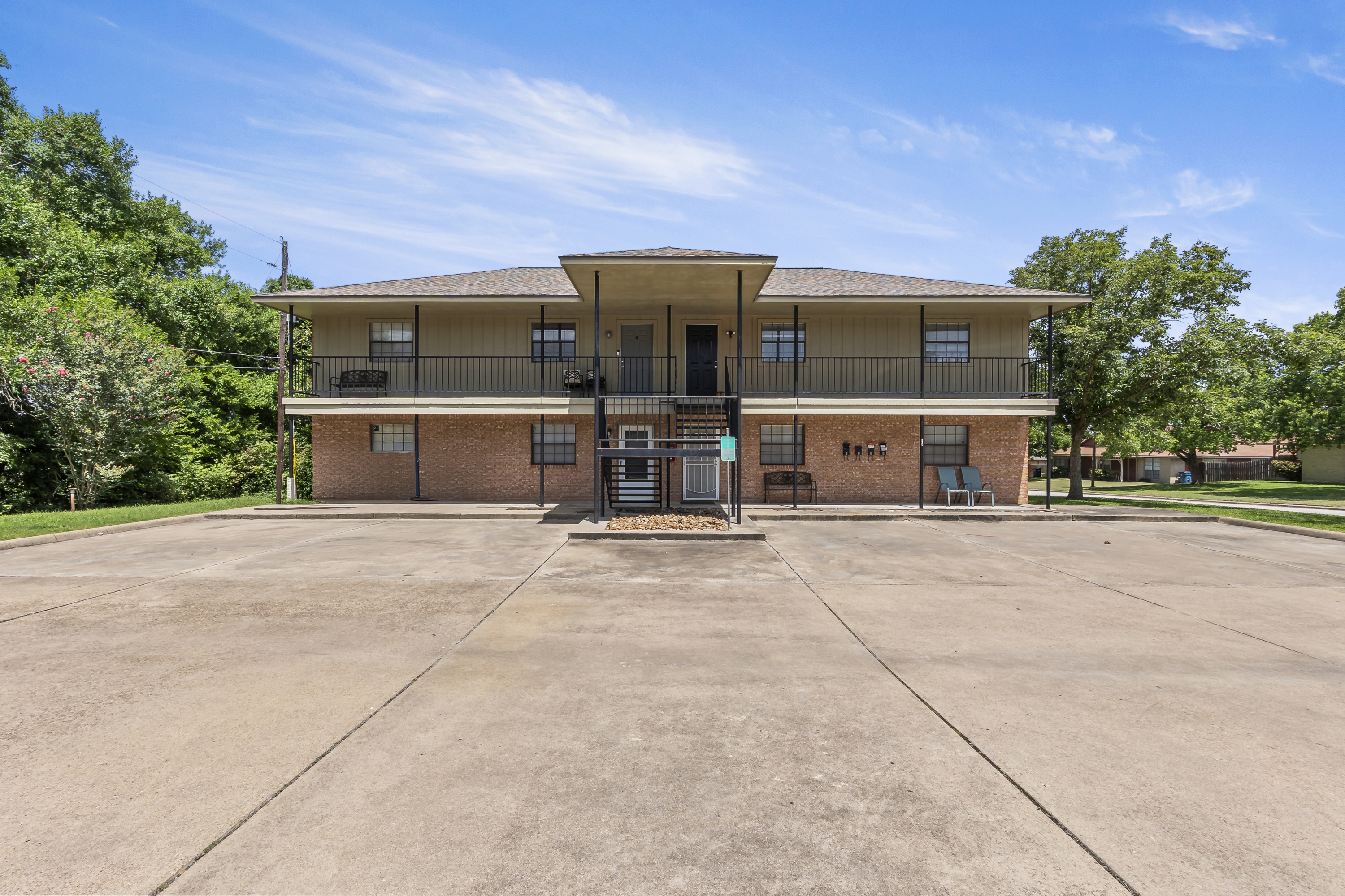 609 Wadesway - 3