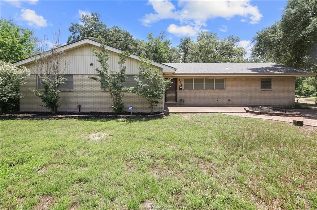 305 West Brookside Drive